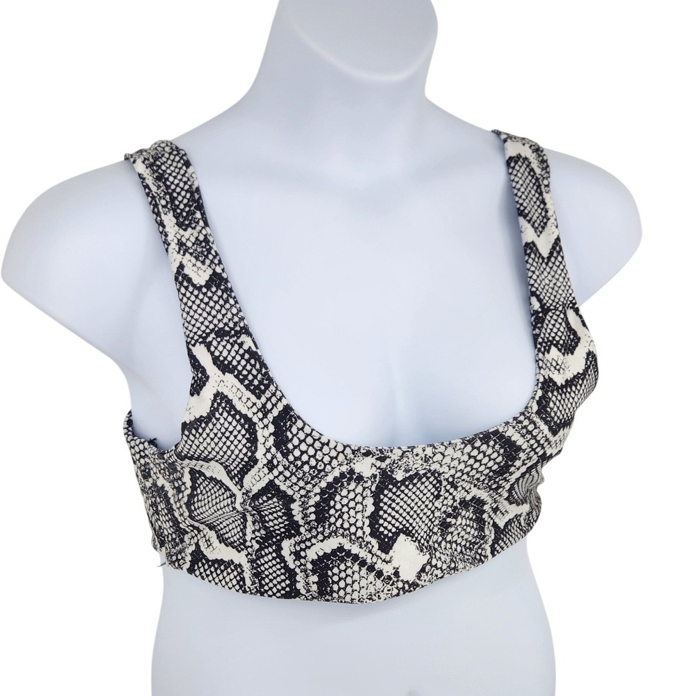 Pretty Little Thing Snakeskin Scoop Neck Crop Top Womens 12 CLZ3603 Black White - Picture 1 of 10